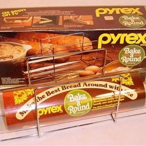 Pyrex bread Bake A Round